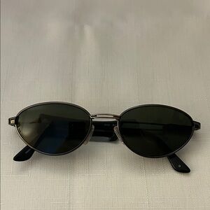 Vintage Notorio N121 Stylish Black Oval Sunglasses. New. 100% UV